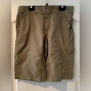 Columbia Shorts Women Green Olive Size 8 Pockets Outdoor Hiking.